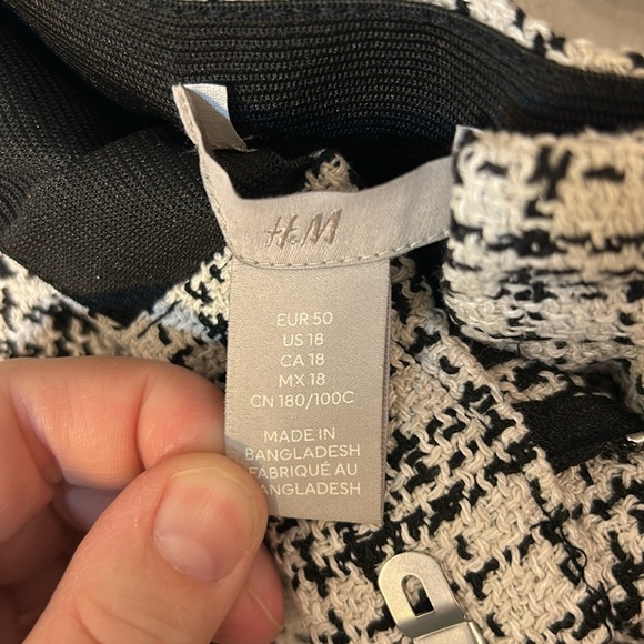 H&M Black and White Mini Skirt - Picture 4 of 6